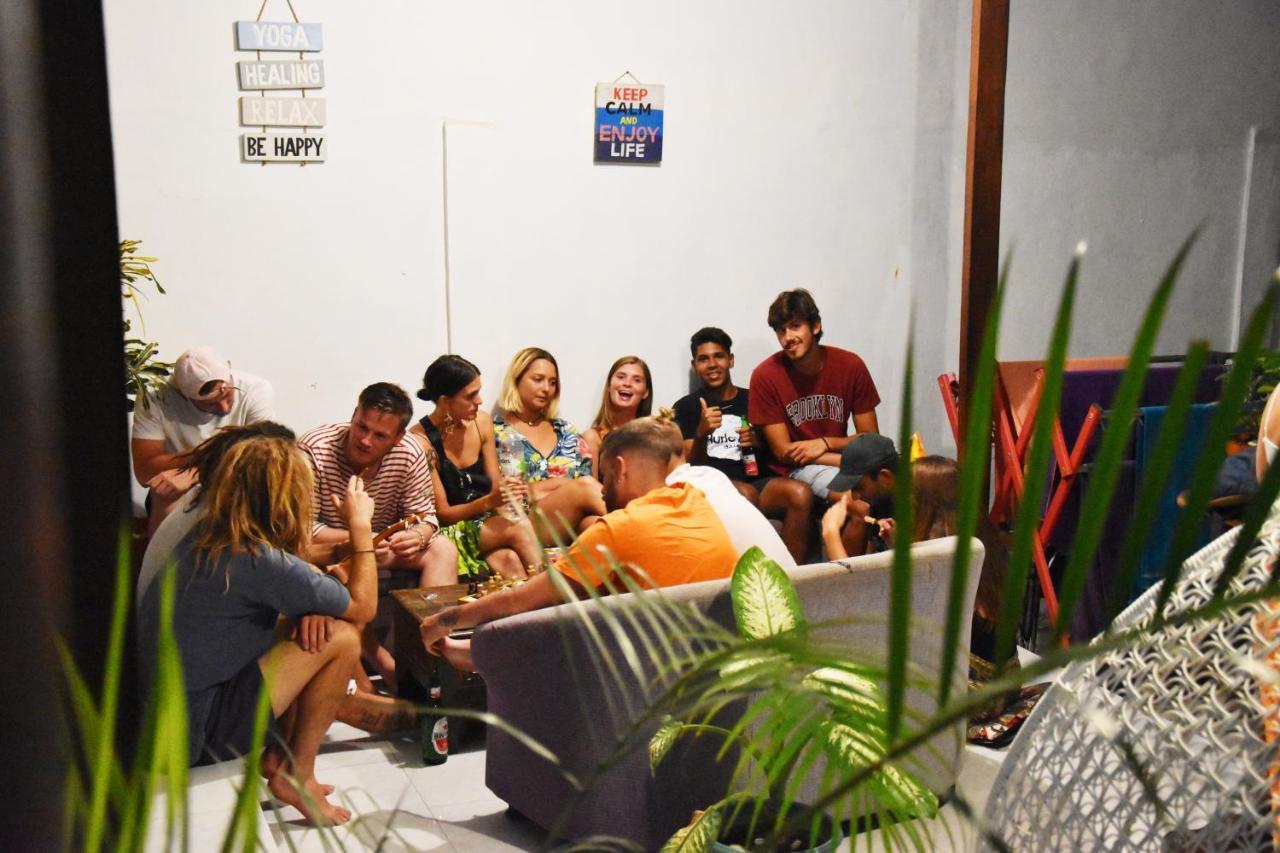 Hostel นูซาเปอนีดา ภายนอก รูปภาพ