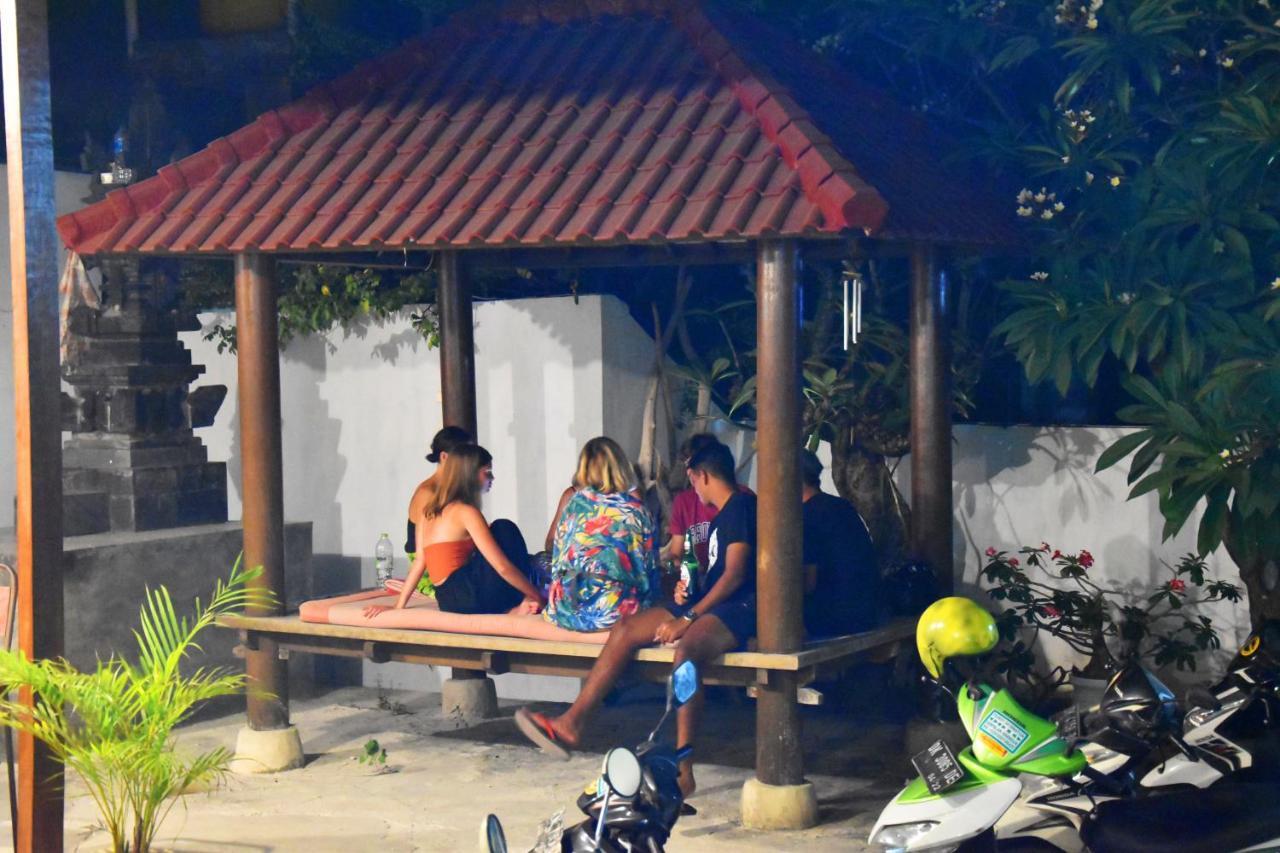 Hostel นูซาเปอนีดา ภายนอก รูปภาพ
